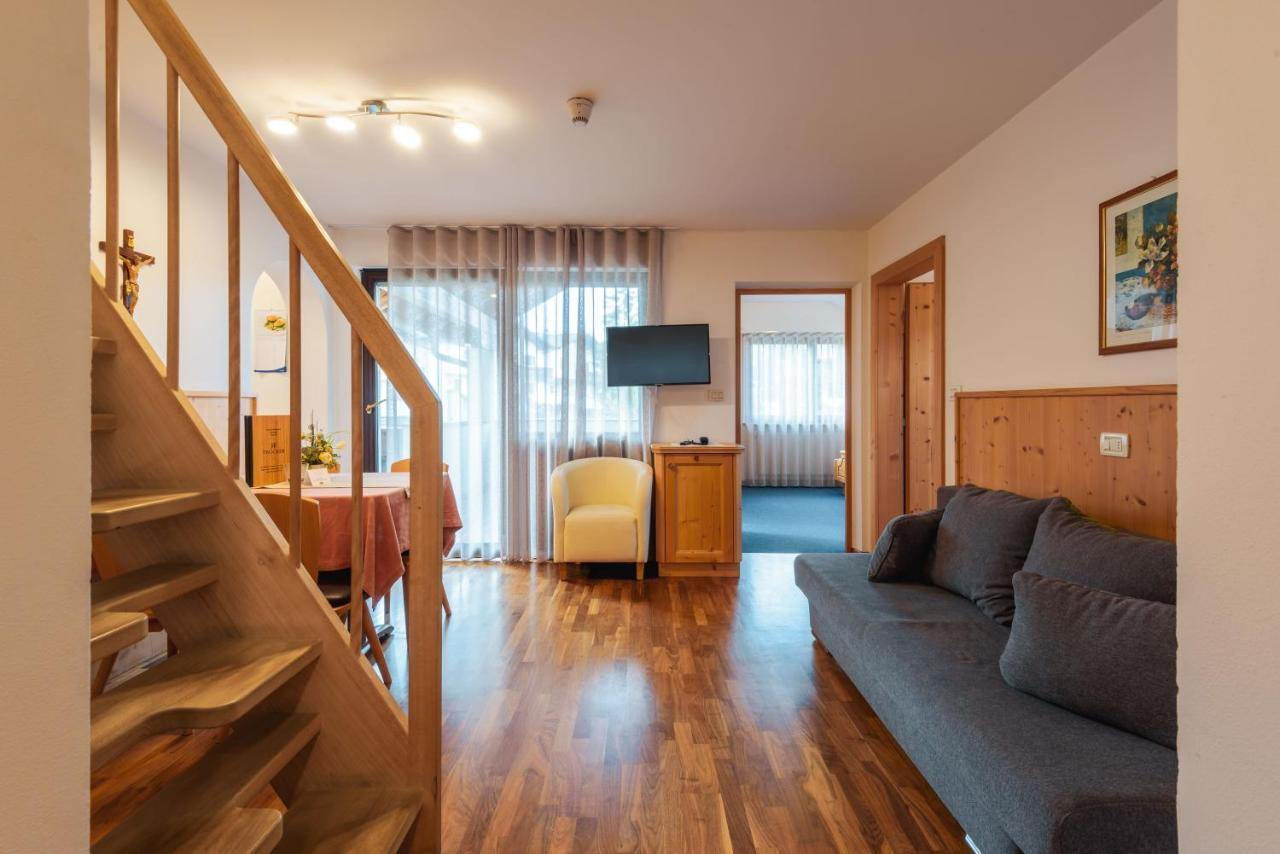 Garni Residence Trocker กัสเตลรอตโต ภายนอก รูปภาพ